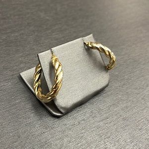 14k yellow gold hoop earrings